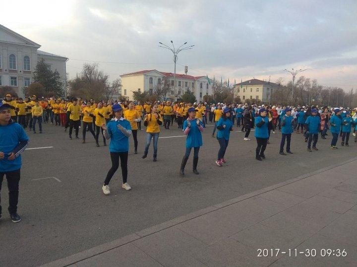 Городской флешмоб, посвященный Дню Независимости РК