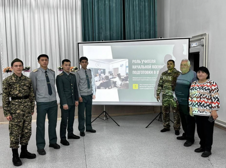 Тараз қаласы №31 орта мектебінің АӘжТД пәні мұғалімі М.А.Алмухамедовтың ұйымдастыруымен мектебіміздің түлектерімен қатысуымен дөңгелек үстел өтті.